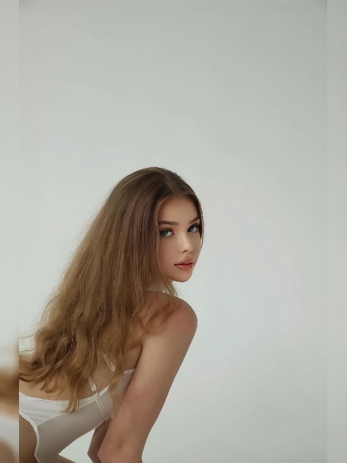 New girl! Юность, нежность, натуральность и неиспорченность… 



Привет, меня зовут Лея и мне только-только исполнилось 18 лет, в жизни я...
