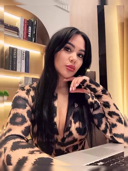 Я хочу, чтобы ты запомнил каждый момент этой ночи. 💋🔥 Каждое моё прикосновение будет говорить о том, как сильно я хочу тебя. 💓✨
Мои паль... Я хочу, чтобы ты запомнил каждый момент этой ночи. 💋🔥 Каждое моё прикосновение будет говорить о том, как сильно я хочу тебя. 💓✨
Мои паль...