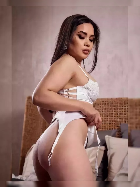 Я хочу, чтобы ты запомнил каждый момент этой ночи. 💋🔥 Каждое моё прикосновение будет говорить о том, как сильно я хочу тебя. 💓✨
Мои паль... Я хочу, чтобы ты запомнил каждый момент этой ночи. 💋🔥 Каждое моё прикосновение будет говорить о том, как сильно я хочу тебя. 💓✨
Мои паль...