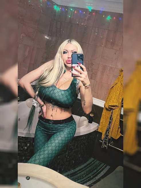 НОВАЯ ASS🍑🍑🍑ДА,ОНА ТЕПЕРЬ ЕЩЕ БООООЛЬШЕ🤭🤭 МОИ БЕДРА 130 СМ😱ВСЕ НЕРАВНОДУШНЫЕ МАЛЬЧИКИ И ДЕВОЧКИ можете наблюдать за Моими событиями в инс...