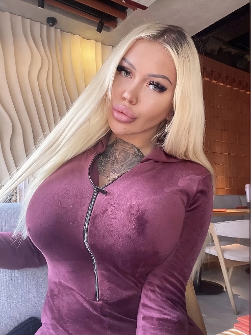 НОВАЯ ASS🍑🍑🍑ДА,ОНА ТЕПЕРЬ ЕЩЕ БООООЛЬШЕ🤭🤭 МОИ БЕДРА 130 СМ😱ВСЕ НЕРАВНОДУШНЫЕ МАЛЬЧИКИ И ДЕВОЧКИ можете наблюдать за Моими событиями в инс...