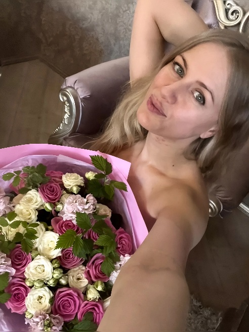Я не глупа) у меня два высших образования.

Если такой вид удовольствия, как интеллектуальный, тебе не чужд, то ты тоже будешь приятно по...