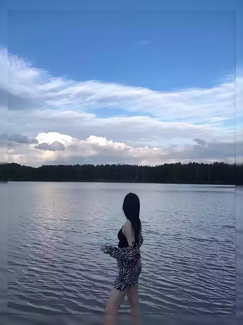 Живу одна , мбр и поцелуи в подарок, только сегодня 🩷