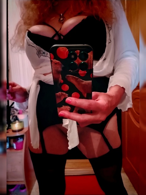 Хочешь приехать ко мне? И войти в меня.. Ощутить мою сексуальность во всём,я потеряла бюстгальтер, ты приедишь поддержать мои аппетитные...