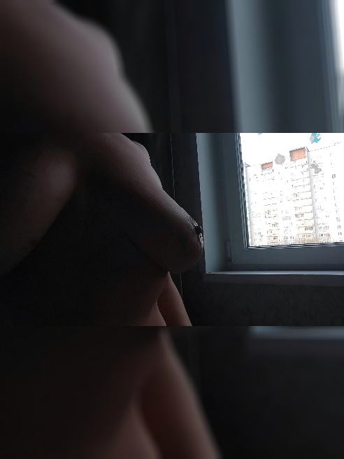 Люблю шоколад, люблю мужчин, которые знают, что хотят, люблю утро, горячий кофе и аромат корицы. 🥐☕❤️

