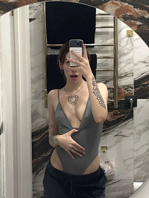 НОМЕР ДЛЯ WhatsApp: +7(986)346-05-29

Приходи, и вместе мы создадим атмосферу, где соблазн и чувственность сплетутся в единый танец. Позв...