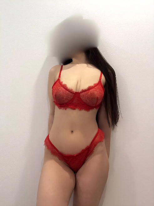 Лежу на кровати, ласкаю свои сисечки и жду тебя!
+7 936 273‑41‑25 Лежу на кровати, ласкаю свои сисечки и жду тебя!
+7 936 273‑41‑25