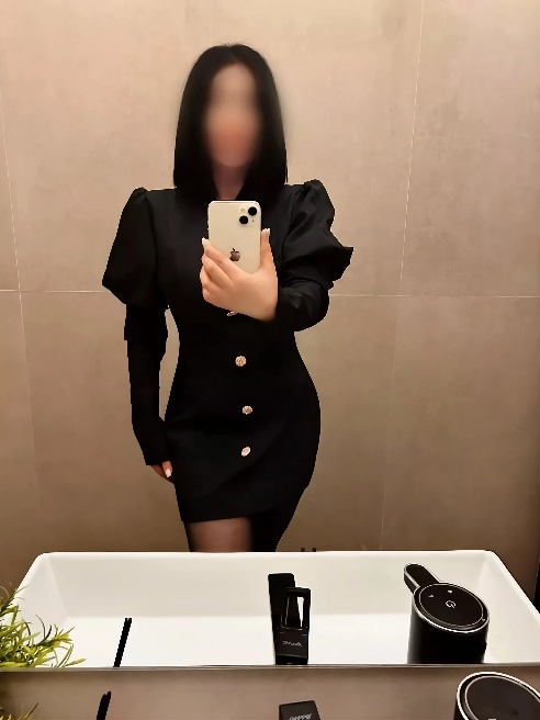 Элегантная дама с природным шармом 💝

Моё искусство — это изысканные ласки, в которых я достигла совершенства.



Я создана для утончённы...