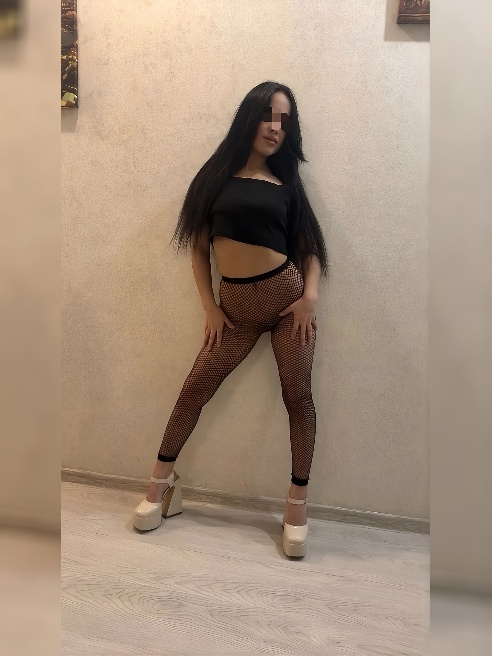 привет👀 меня зовут Маша👧🏾 я недавно в этой сфере и на сайте👀 я красивая💋 сексуальная брюнетка👧🏾 маленькая, которая зажжет в тебя огонь ст...