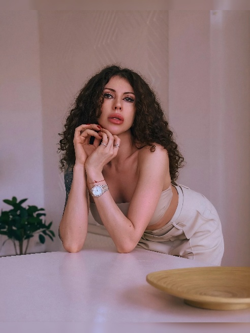 Мой тг @Mary_fareast
Да! Марья - искусница и искусительница – исполняет желания!
Хочешь слюнявый минет и меня, задыхающуюся в потекше... Мой тг @Mary_fareast
Да! Марья - искусница и искусительница – исполняет желания!
Хочешь слюнявый минет и меня, задыхающуюся в потекше...