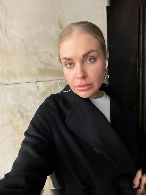 Я очень люблю секс и готова практически ко всему 😏 Для тебя я буду ласковой киской или развратной сучкой, тебе очень понравится со мной п...