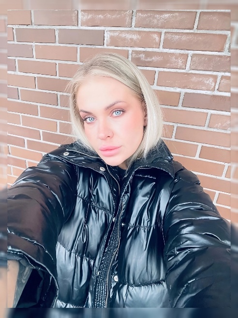 Я очень люблю секс и готова практически ко всему 😏 Для тебя я буду ласковой киской или развратной сучкой, тебе очень понравится со мной п...