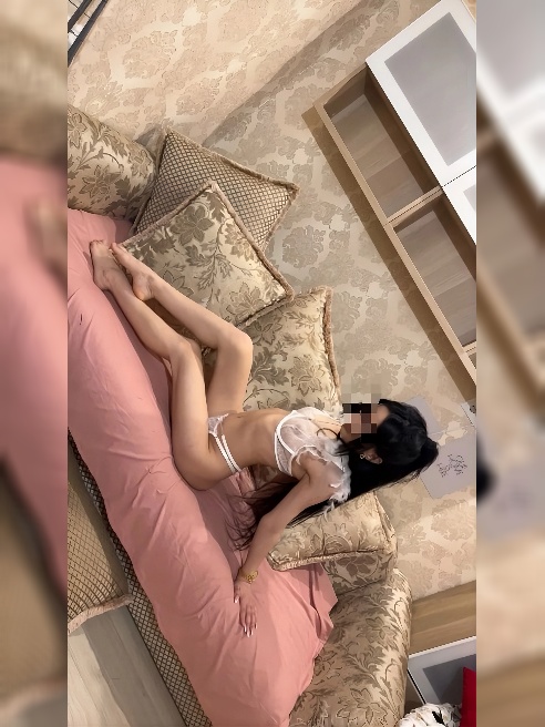 Все фото реальные

Личико пришлю в лс❤

Я уверена, что ты найдёшь во мне что-то неотразимо притягательное,будь то мои милые черты или иск...