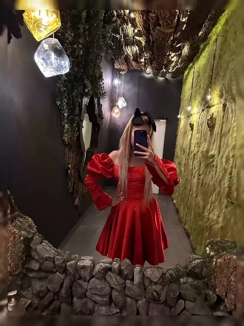 Испытай настоящий экстаз с нежной и развратной девочкой😉❤

В общении я открыта, веселая и немного кокетливая — всегда готова поделиться у...