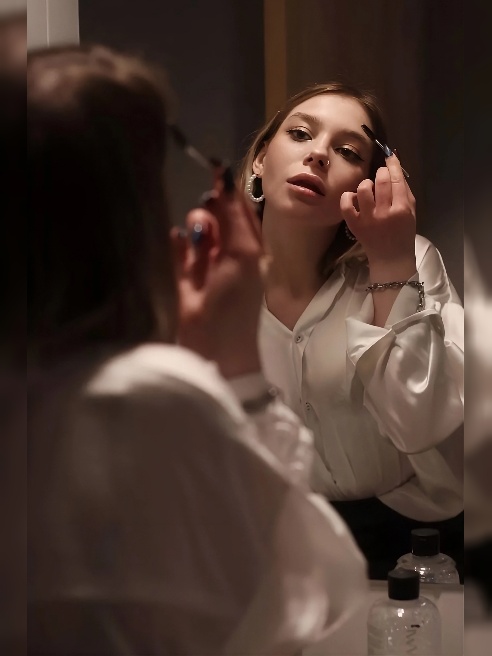 Привет, я MIA!!!)



Я совсем недавно в эскорте и уже без ума от этой работы🤩. От мужчин, от их внимания ко мне, от этих невероятных эмоц...