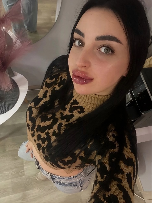 ВСЕ НОЧНЫЕ ВСТРЕЧИ С ПРИЯТНОЙ СКИДКОЙ 🎁



Я с зелеными глазами, полными дерзости, и телом, которое будит в тебе желания 😈. Мои изгибы не...