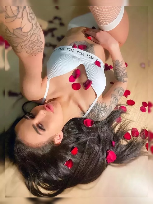 Я так сильно хочу тебя, что это сводит меня с ума. 🔥👅❤Мои горячие поцелуи и смелые прикосновения будут доводить тебя до предела. Я буду д... Я так сильно хочу тебя, что это сводит меня с ума. 🔥👅❤Мои горячие поцелуи и смелые прикосновения будут доводить тебя до предела. Я буду д...