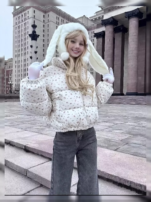 Хотелось бы найти постоянных клиентов:) Свободного времени мало из-за учебы, поэтому надо заранее договариваться. Учусь в самом топовом В...