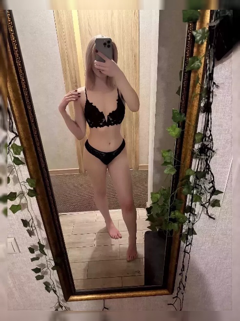Привет мой милый 😻 я Ника  молодая девочка 😍 впервые в этой сфере 🤤



Люблю и обожаю секс и сама наслаждаюсь. Сделаю ошеломительный волш...