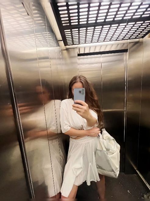 Я не про формат «быстро и по делу». Мне важно создать атмосферу, в которой можно расслабиться, почувствовать настоящее. Встречи только ли...