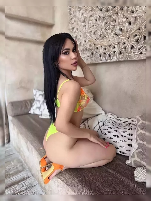 Я так сильно хочу тебя, что это сводит меня с ума. 🔥👅 Мои горячие поцелуи и смелые прикосновения будут доводить тебя до предела. Я буду д...