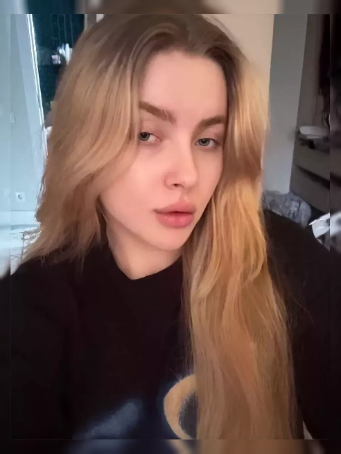 Я та самая девушка, от которой тебе не захочется уходить, я обожаю секс во всех его проявлениях ,  все твои фантазии со мной реальны .. о...