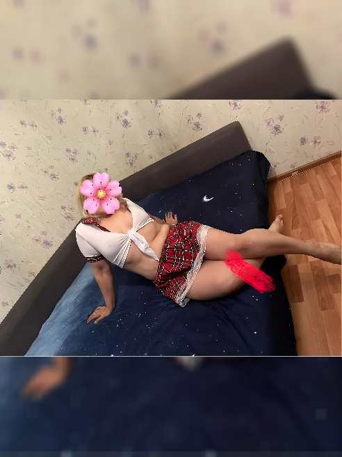 Ямочки на щечках, юбка на крючочках...

Как назвать все это не найдешь ты слов...

Только знаю точно, что за эту ночку

Все былые ночи ты...