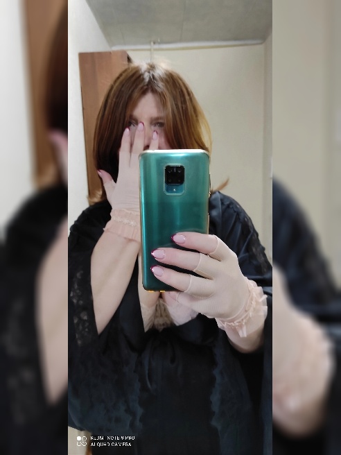 обожаю секс и в попочку)  исполню твои желания.у меня нежные сильные руки качественный массаж вам гарантирован и усталость как рукой сним...