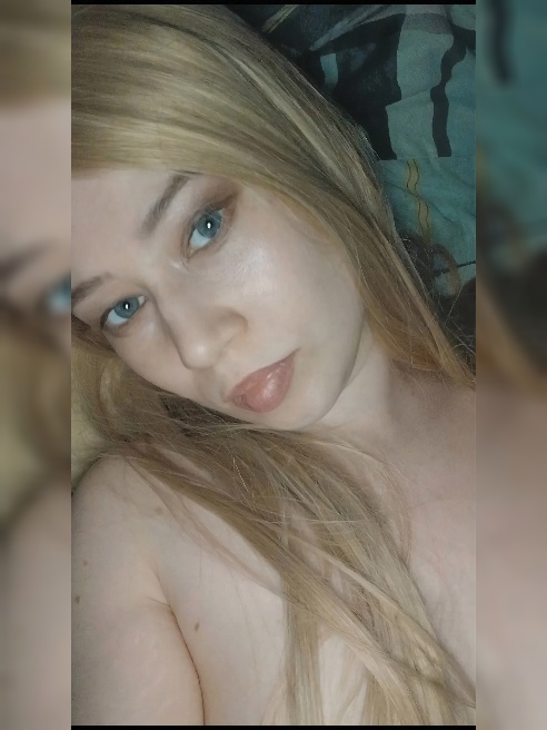 Отвечаю сама, сладкая киска только на выезд😍

Всегда свежие фоточки без коррекции внешности))

Кончаю сокращаю киску, узкая киска...