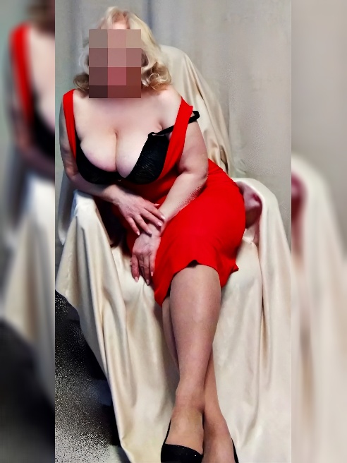 Опытная шалунья ждет тебя в гости.