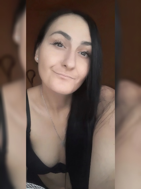 Симпатичная и молодая, тебе со мной понравиться,с удовольствием учту все твои пожелания!)самый лучший миньетик в твоей жизни!))