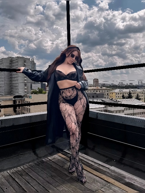 Моя сочнейшая 🍑попка🍑 и упругие ⚡сисечки⚡так и рвутся в твои сильные, мужские руки❤ 

Я очень хочу внимания, обнимашек и тебя!!!💦💦💦