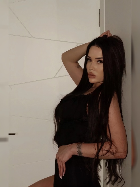Привет, познакомимся? 💦😇



Я Аня - яркая, жаркая, сочная и игривая 😈 👅девушка с красивой  фигурой и тату.



Обо мне

Молода, красива и...