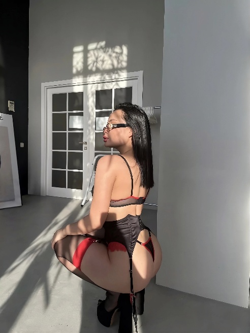 Привет, сладкий) Составлю тебе компанию в качественном отдыхе👅💦 

 

Миниатюрная красотка с формами, люблю то чем занимаюсь🥰  Кайфую от п...
