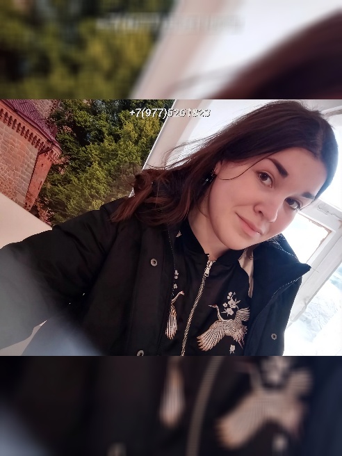 Сладкая девочка)🌺Шатенка с карими глазами)Окончила университет по специальности тренер по лыжному спорту.Люблю путешествовать и веду акти...