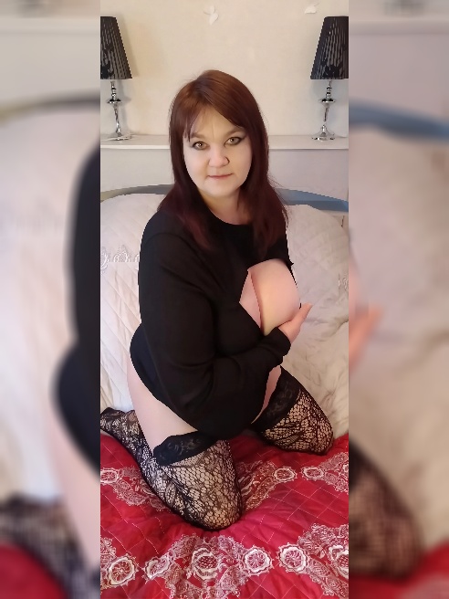 Выезд от двух часов. Езжу только к знакомым мужчинам. Приезжайте  ко мне знакомиться)) 