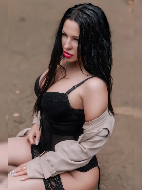 ❤ Меня зовут Алина. И да, мне 42 год по паспорту. ❤ В жизни выгляжу намного моложе. 



Элегантная и очень РАЗВРАТНАЯ ОСОБА

обожаю довод...