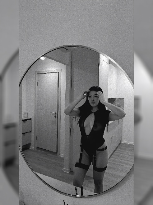 Люблю когда мужчина доминирует и берет в свои руки весь процесс 😘

