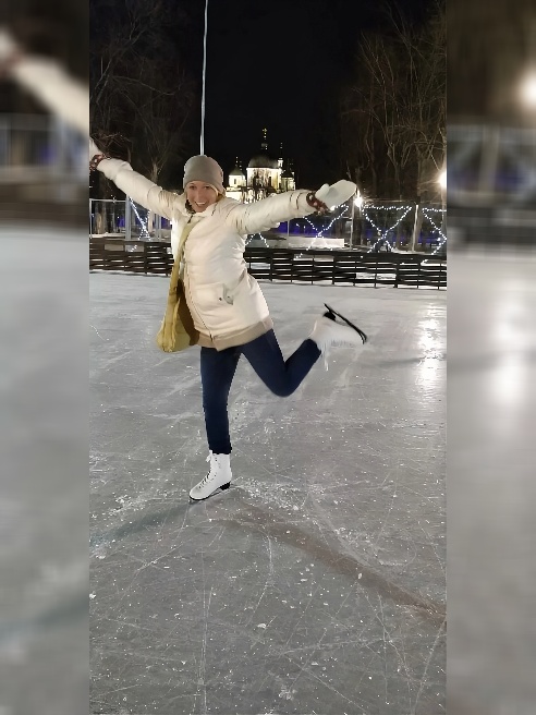 Люблю дарить удовольствие и получаю его сама, кончая многократно!

При взаимной симпатии способна на большее, чем заявлено в анкете!)

По...
