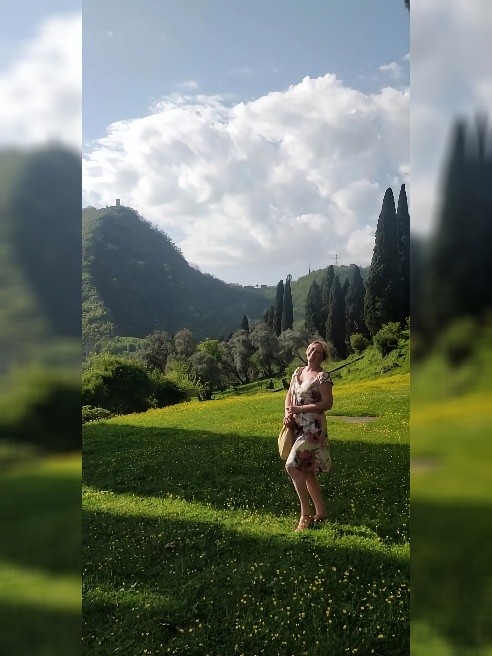 Люблю дарить удовольствие и получаю его сама, кончая многократно!

При взаимной симпатии способна на большее, чем заявлено в анкете!)

По...