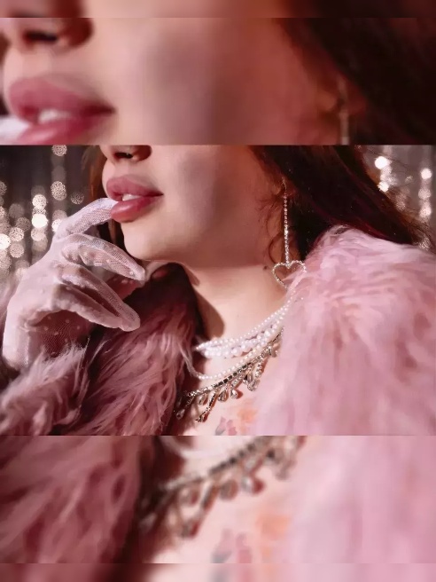 Нежная и ухоженная девушка с тёплой, притягательной энергетикой ✨
Рядом со мной легко расслабиться — я умею быть мягкой, внимательной и... Нежная и ухоженная девушка с тёплой, притягательной энергетикой ✨
Рядом со мной легко расслабиться — я умею быть мягкой, внимательной и...