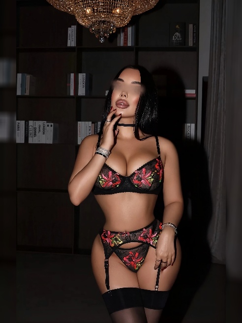 Здравствуй, дорогой гость! 💋 Я твоя шикарная секси девочка. Моя фигура в виде песочных часов не может остаться без твоего внимания .А мои...