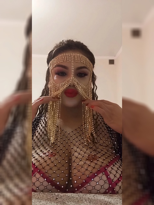 Бриллиант на этом сайте!!! Я - девушка абсолютно особенная! Яркая и стильная, веселая и заводная, сексуальная и, конечно же, красивая! Вы... Бриллиант на этом сайте!!! Я - девушка абсолютно особенная! Яркая и стильная, веселая и заводная, сексуальная и, конечно же, красивая! Вы...
