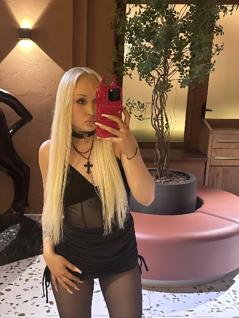 Мяу💋 я выгляжу как $учка, но на самом деле я ласковый френдли ангел🪽 ну ладно, сучка я только в постели, хах…супер gfe - девочка💦🥵 

Обож...