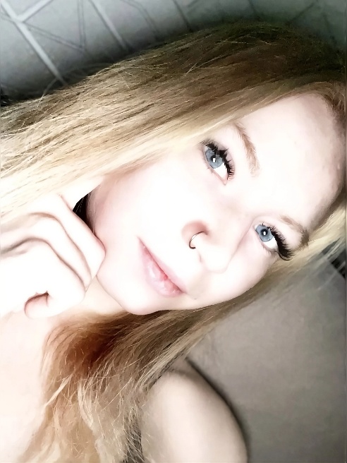 Твоя разнообразная малышка для воплощения грязных фантазий и секса 💋



ГОТОВА К СТРАСТНЫМ ПРИКЛЮЧЕНИЯМ



💥музыкант и увлекаюсь  спортом...