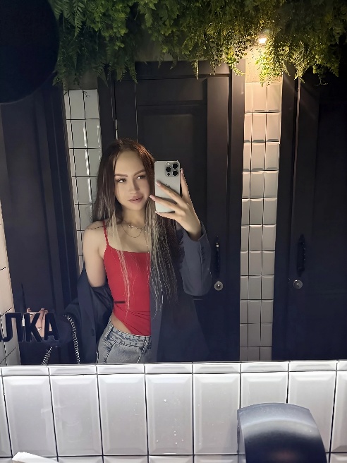Привет💓 Недавно в этом районе, с радостью приглашу в гости или приеду) 

Обожаю формат гфе, максимально комфортную непринужденную обстано...