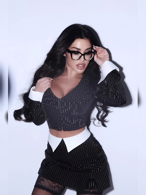 VIP girl ! Жду вас для самого лучшего отдыха 

Дорогой, сексуальная красотка ждет тебя ♥
			
				var txtTop = document.getElementById('tx...