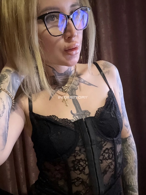 Маленькая девочка 🥰 хочет сделать тебе приятное 😋 скорее набери мне💋 чтобы наслаждаться друг другом 💜