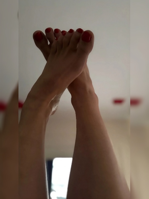 Познакомимся? 



Встречаюсь не часто,  для взаимного удовольствия, такая вот блядская натура, люблю секс за деньги,внимание мужчин, стра...