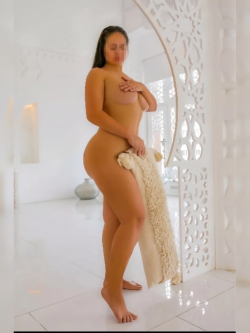 Я — уверенная девушка с великолепными формами😍. Мое обаяние и чувственность делают каждое знакомство насыщенным и запоминающимся. Обожаю... Я — уверенная девушка с великолепными формами😍. Мое обаяние и чувственность делают каждое знакомство насыщенным и запоминающимся. Обожаю...
